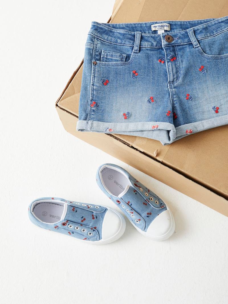 https://kids-avenue.com.ua/pages/gallery/2660/baskets-elastiquees-fille-en-toile (5).jpg